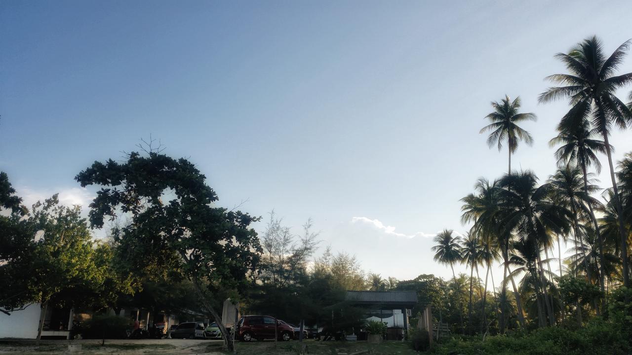 Bayu Melawi Chalet Hotel Bachok Exterior photo